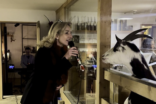 06.12.2024 Adventskonzert mit Georg Derks (p) im Hintergrund vor sehr besonderem Publikum 😉 im Muxelhof/Atelier La Marie/Hotel Mohnenfluh, Oberlech /Austria